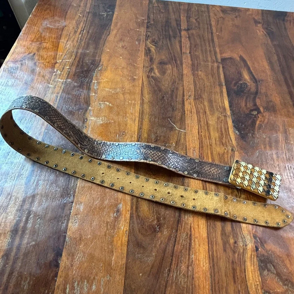 Hollister Mens Brown Studded Leather Belt Wood Houndstooth‎ Buckle Medium Boho